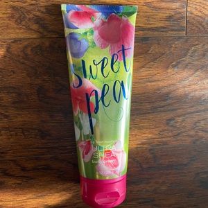 Sweet Pea Bath and Body Works NWT